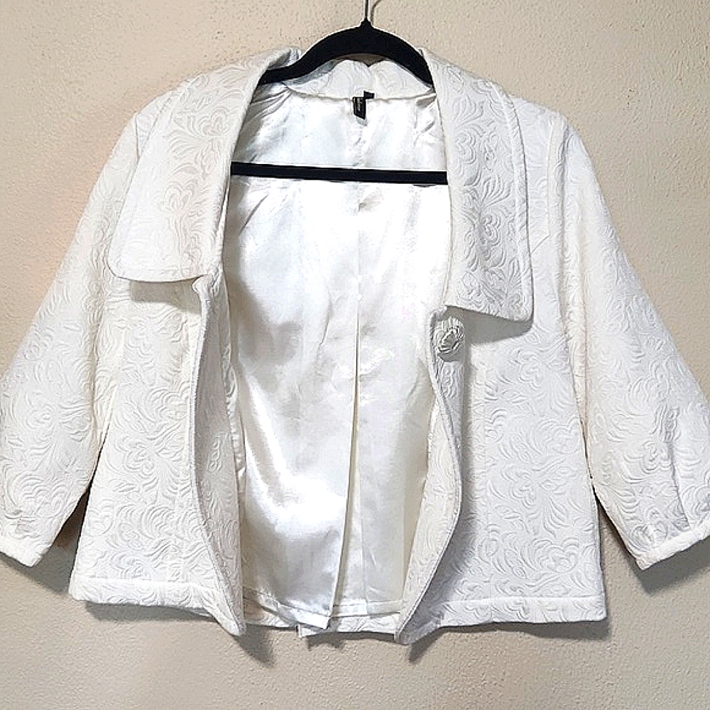 Ambition Vintage Chic Jacquard Ivory Cropped 3/4 Sleeve Blazer Jacket Size M - Picture 2 of 14